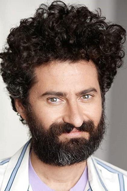 Ryan Radis - Actor Profile Photo