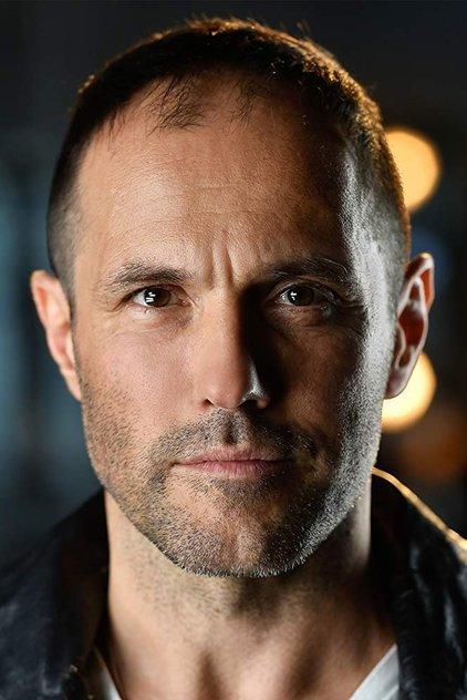 Andreas Beckett - Actor Profile Photo