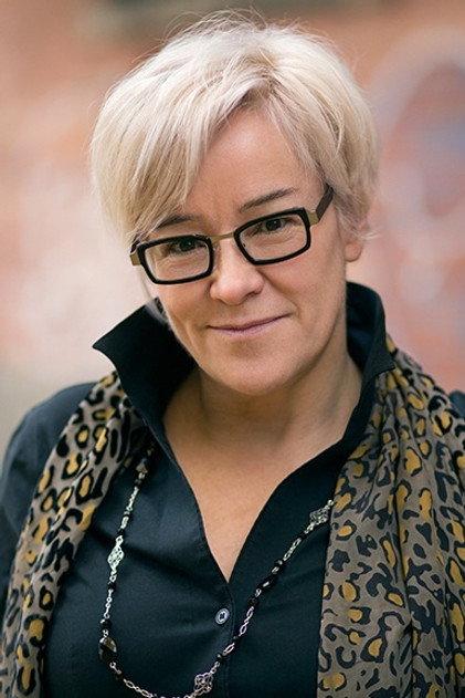 Eve Montpetit - Actor Profile Photo