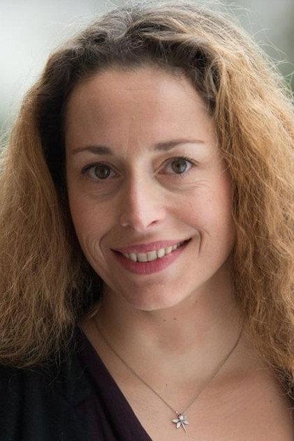 Mélanie Baxter-Jones - Actor Profile Photo