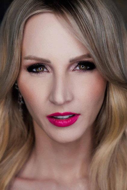 Melissa Naschenweng - Actor Profile Photo