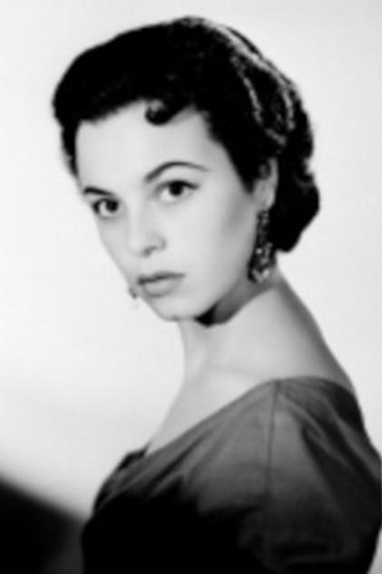 Beatriz Saavedra - Actor Profile Photo