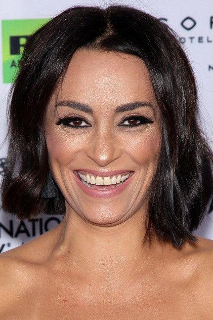 Suzana Pires - Actor Profile Photo
