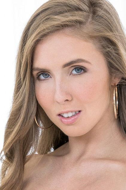 Lena Paul - Actor Profile Photo