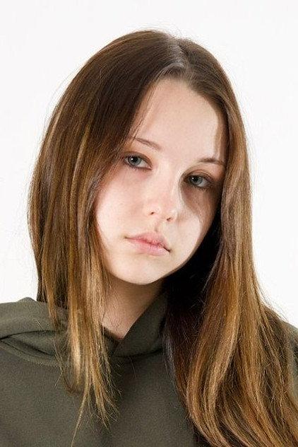 Olivia Viikant - Actor Profile Photo