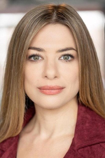 Llana Barron - Actor Profile Photo