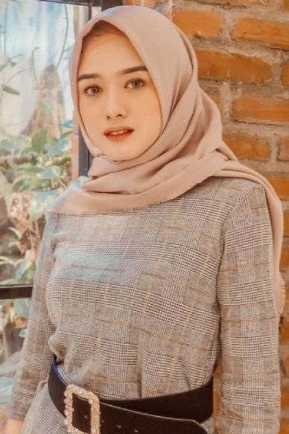 Arida Nuraini - Actor Profile Photo