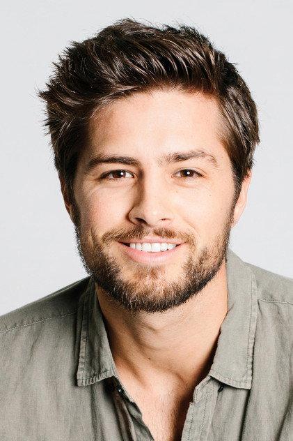 Travis Burns - Actor Profile Photo