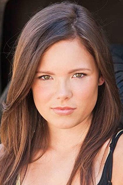 Mackie Burt - Actor Profile Photo