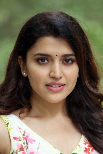 Chitra Shukla - Actor Profile Photo