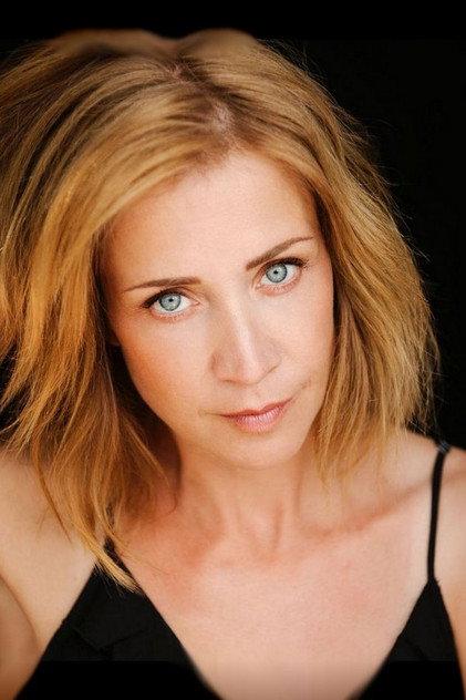 Annika Ernst - Actor Profile Photo