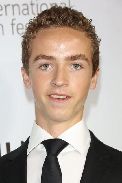 Evan Bird - Actor Profile Photo