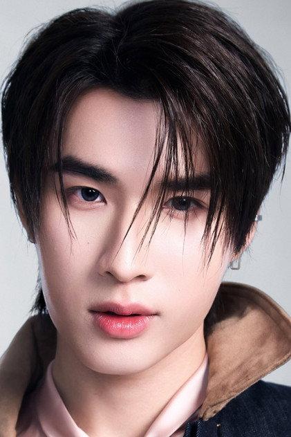 Tanatorn Saenangkanikorn - Actor Profile Photo