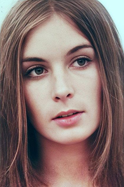 Barbara Mills - Actor Profile Photo