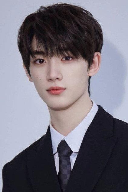 Ding Chengxin - Actor Profile Photo