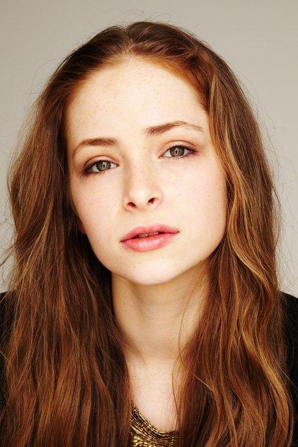 Ashleigh Cummings - Actor Profile Photo