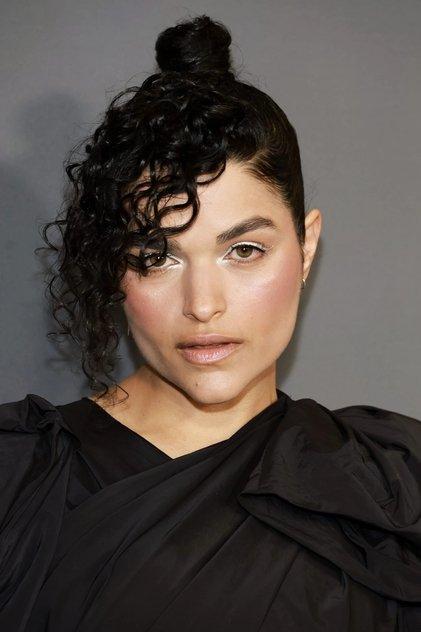 Eve Harlow - Actor Profile Photo