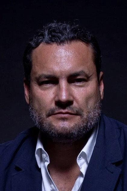 Gastón Pavlovich - Actor Profile Photo