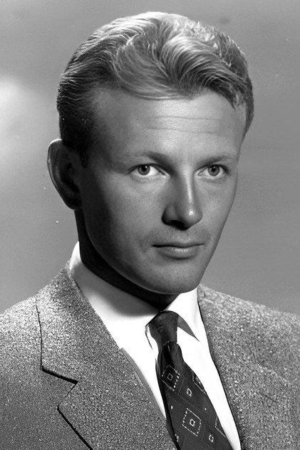 Jacques Sernas - Actor Profile Photo