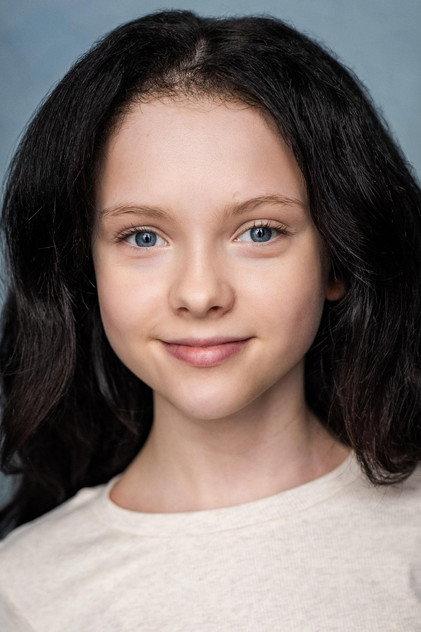Iona Bell - Actor Profile Photo