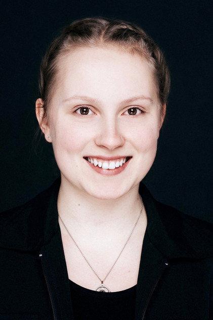 Johanna Poll - Actor Profile Photo