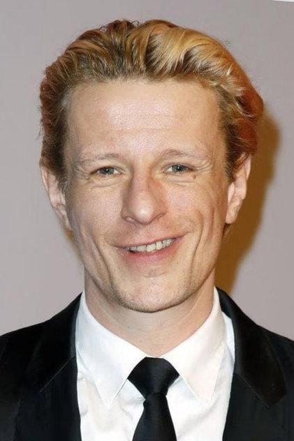 Alexander Scheer - Actor Profile Photo