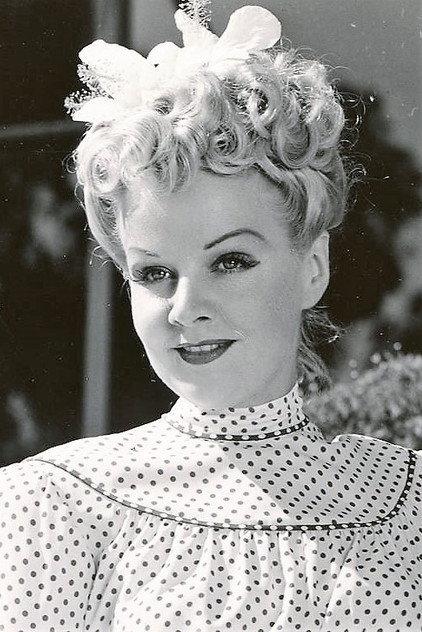 Ariel Heath - Actor Profile Photo