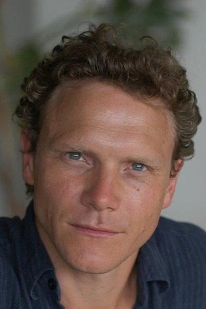 Oscar Pearce - Actor Profile Photo