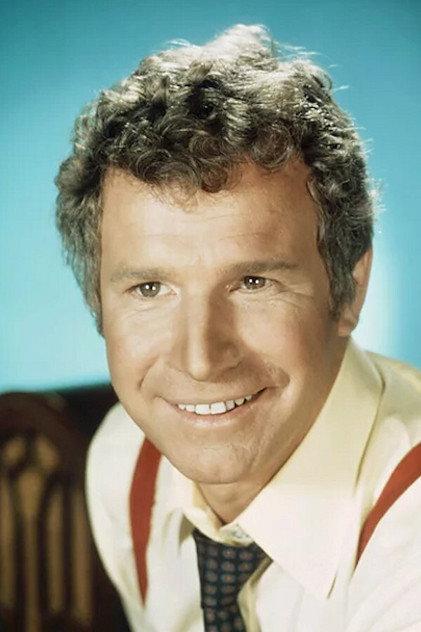 Wayne Rogers - Actor Profile Photo