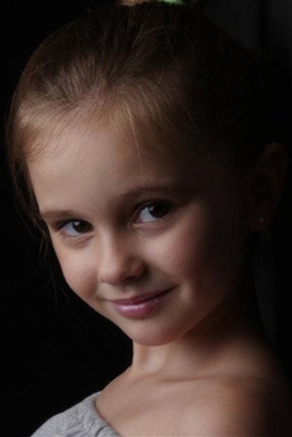 Manon Lemoine - Actor Profile Photo