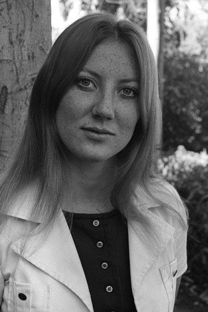 Laura Hippe - Actor Profile Photo