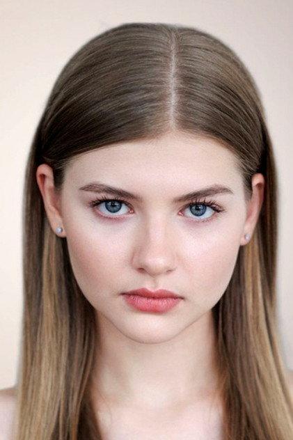 Elizaveta Bugulova - Actor Profile Photo