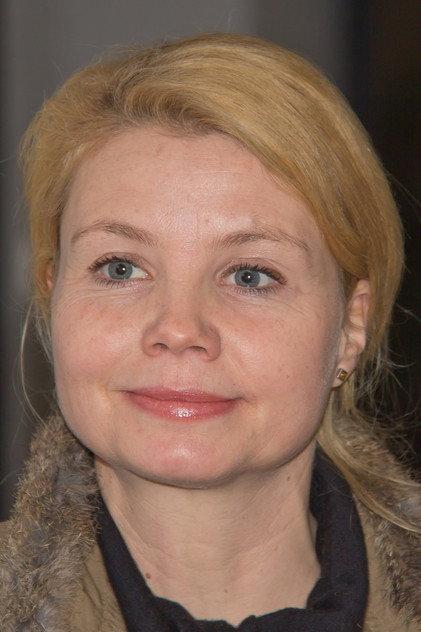 Annette Frier - Actor Profile Photo