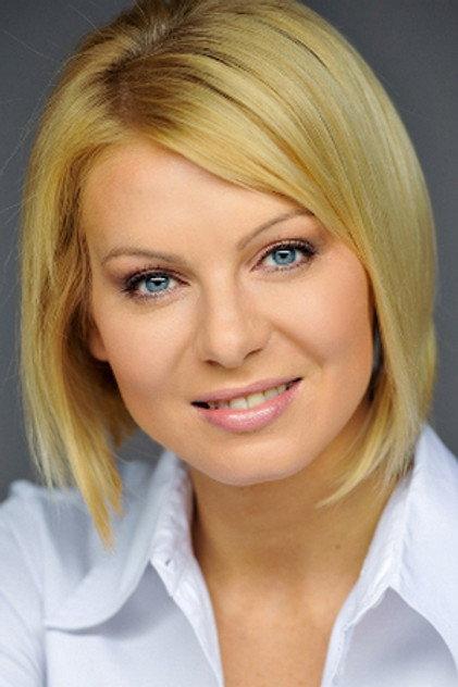 Karolina Nowakowska - Actor Profile Photo