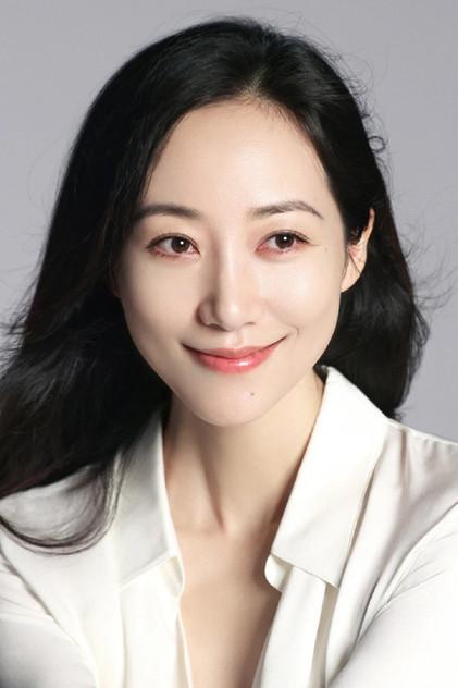 Cecilia Han - Actor Profile Photo