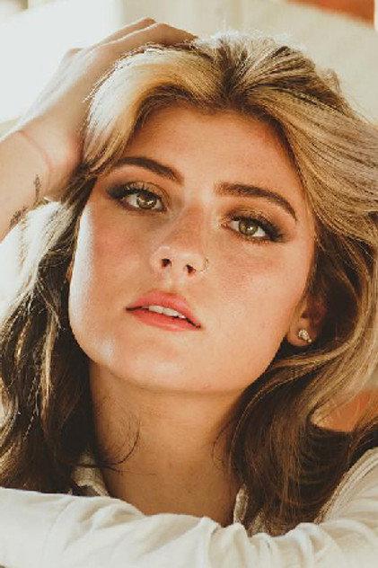 Faith Ordway - Actor Profile Photo