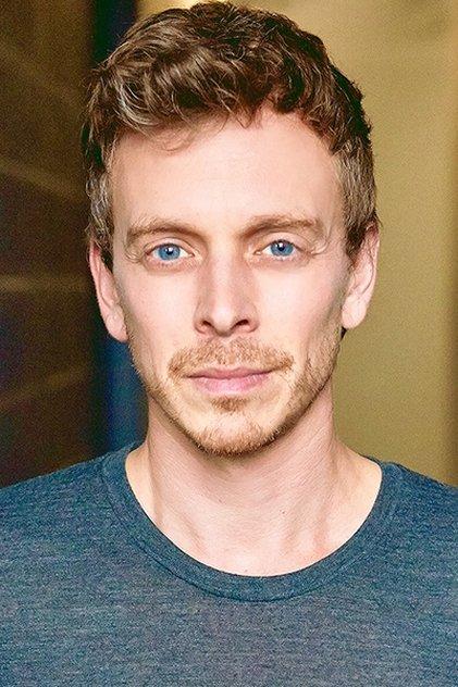 Dylan Trowbridge - Actor Profile Photo