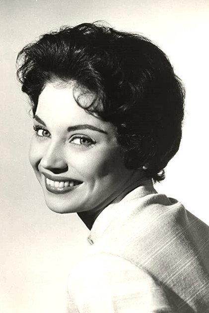 Andra Martin - Actor Profile Photo