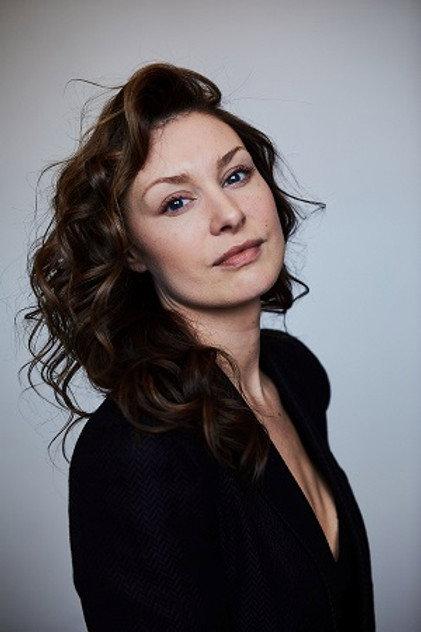 Jennifer Adams - Actor Profile Photo