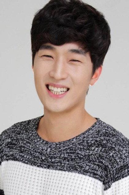 Lee Cheol-hee - Actor Profile Photo