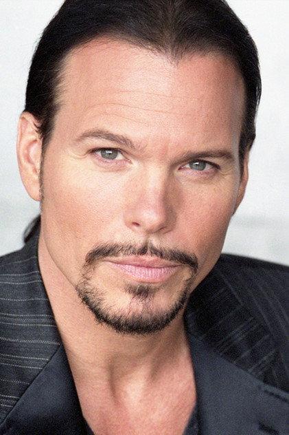 Sean McNabb - Actor Profile Photo