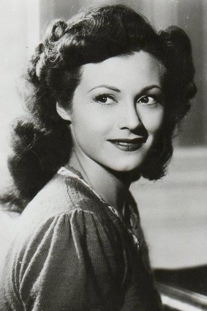 Esther Fernández - Actor Profile Photo