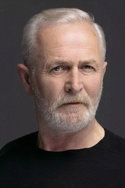 Cengiz Ergezer - Actor Profile Photo