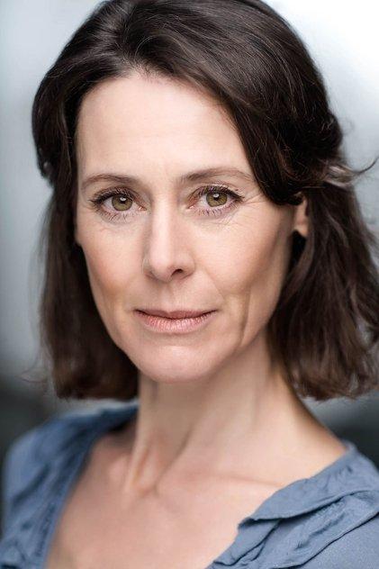 Juliet Howland - Actor Profile Photo