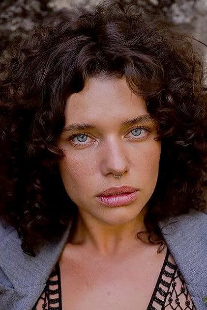 Bruna Linzmeyer - Actor Profile Photo