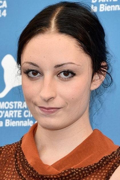 Arielle Holmes - Actor Profile Photo