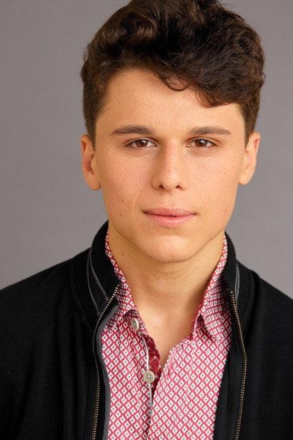 Ari Vozaitis - Actor Profile Photo
