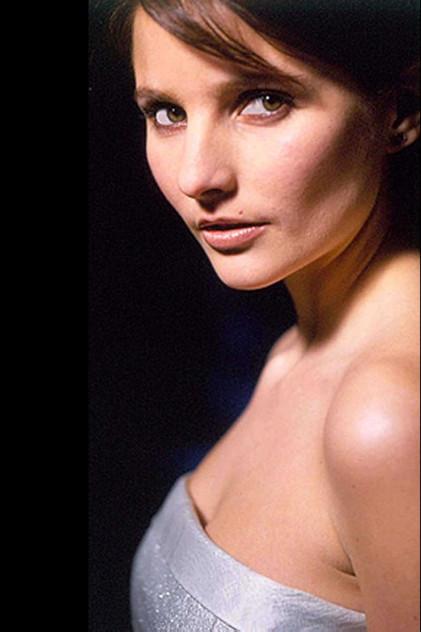 Kate Steavenson-Payne - Actor Profile Photo