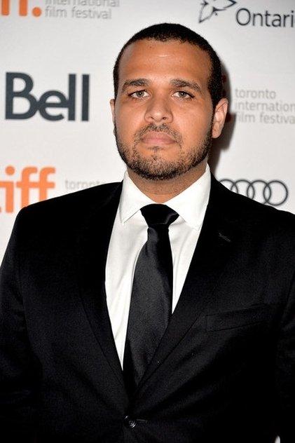 Aaron Burns - Actor Profile Photo