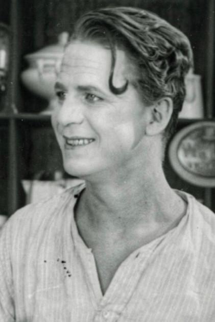 Manne Göthson - Actor Profile Photo
